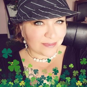 Meet your Posher, Linette